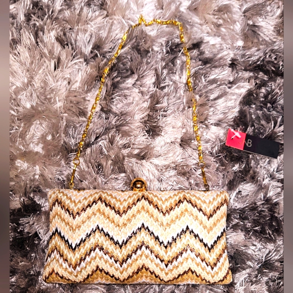 *BRAND NEW* - Purse